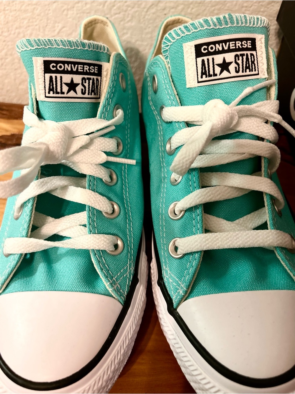New Converse Chuck Taylor AllStar Low Top Sneakers in Aqua (Men’s 8 Women’s 10) - Picture 4 of 4